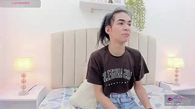 Avatar of Mia_thompson_19