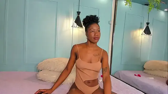 MichellePose — mmm feet tease and getting wet