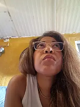 mila38 — Squirting