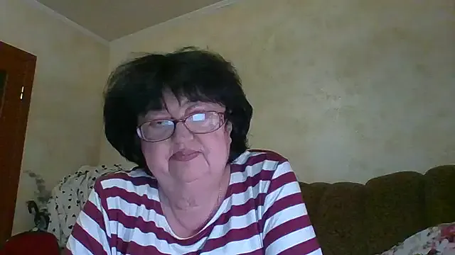 MilaSky5303 — show bra