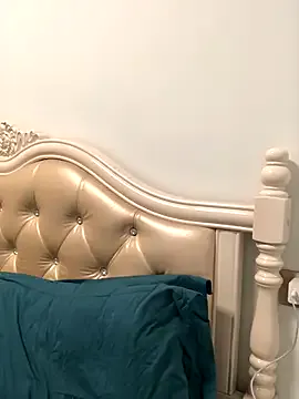 Mile-m — Freechat on StripChat