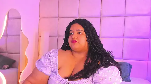 Miley_Collins — CLAPP ASS