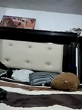 mimikaaaaa — comprarme un vibrador 