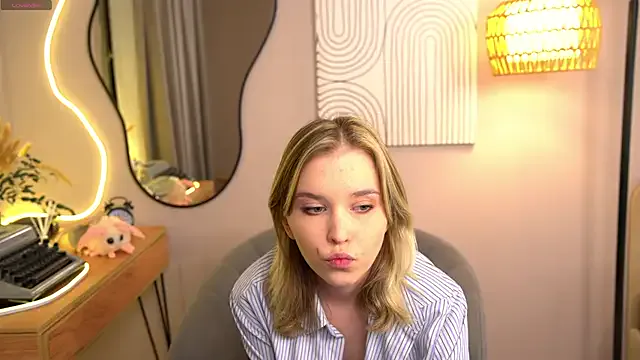 Avatar of Mini_Ashley