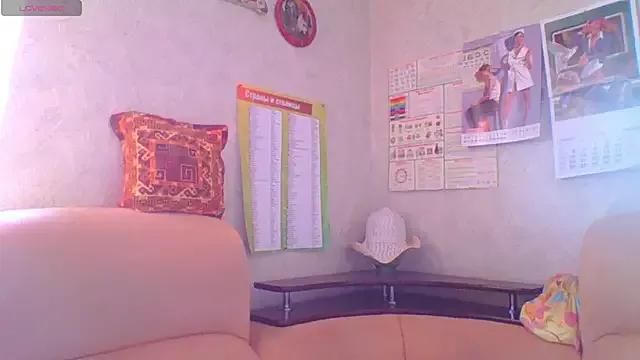 Avatar of mira_robinsonnn