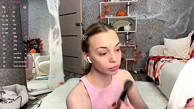 Avatar of MiraVandee