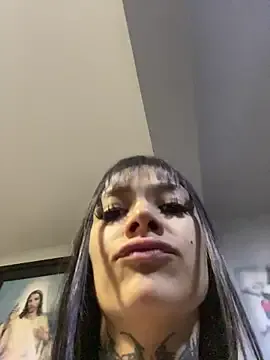 Miss-Jimena — Show tits