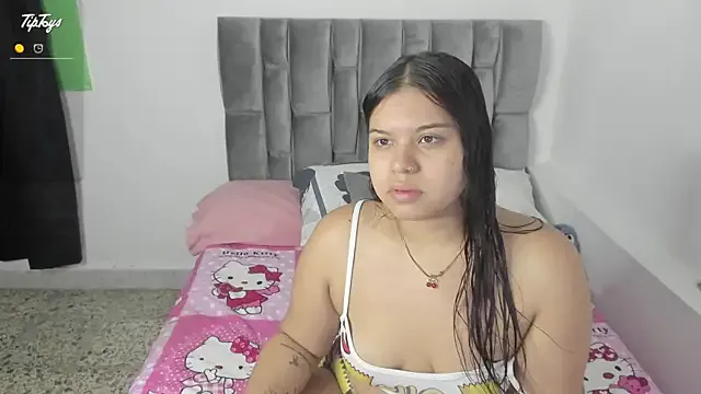 moanaprecious — strip naked play pussy