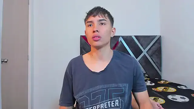 MollyandFher — get naked and shape our body