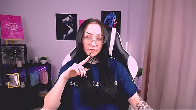 MollyKissy — topless 