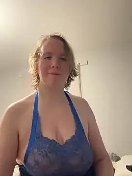 MollyWest_ — Get my boobs out 