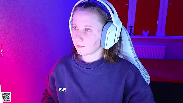 mon_lola — Something hot is about to start