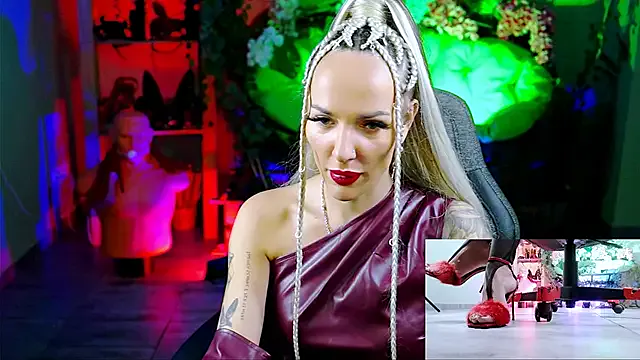 Avatar of MonicaMaxwel