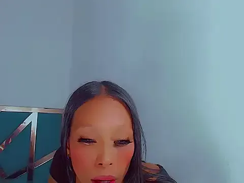 monserrath_bitch_naughty — Freechat on StripChat