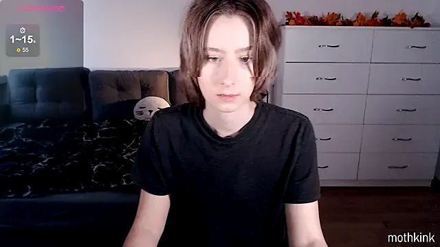 mothkink — Spread pussy/shirt off (last tip choice)