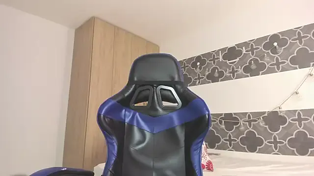 NAMIMAYERS2 — naked + oil