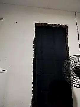 Naomi-Mature — Show puss dentro dedos