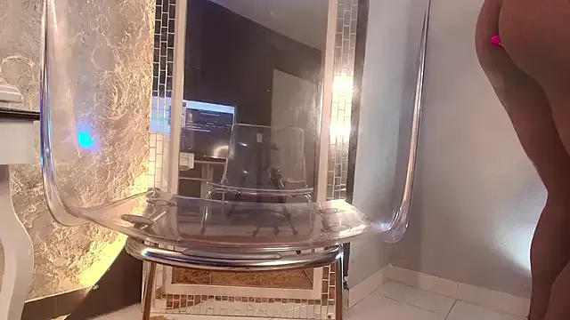 Avatar of NaomiQueents