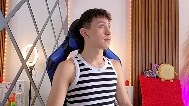 Avatar of Naughty__Chriss