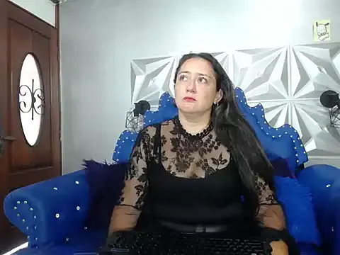 Avatar of naughty_milf_esmeralda