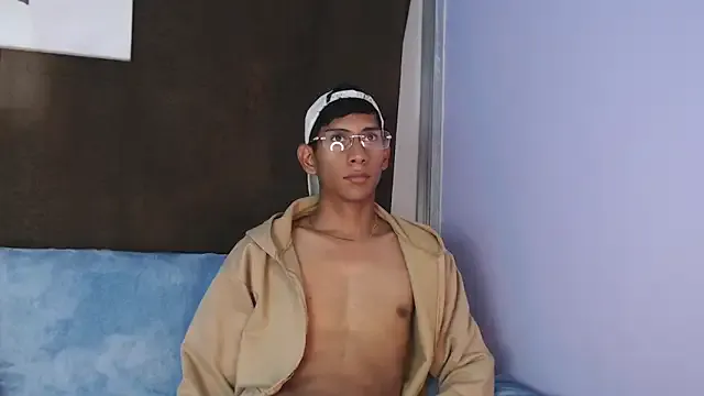 Nick_Collins18 — hi pm nick :)