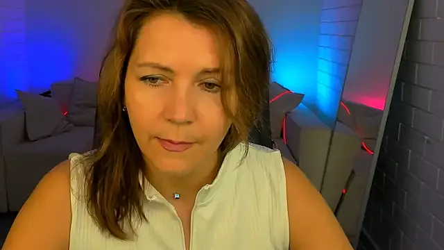 NicoleHitman — Freechat on StripChat