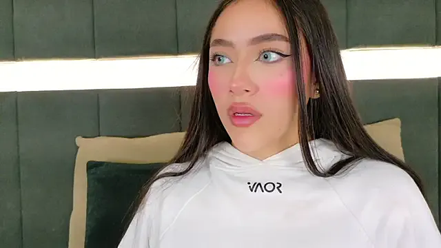 Avatar of nicolle_pierce