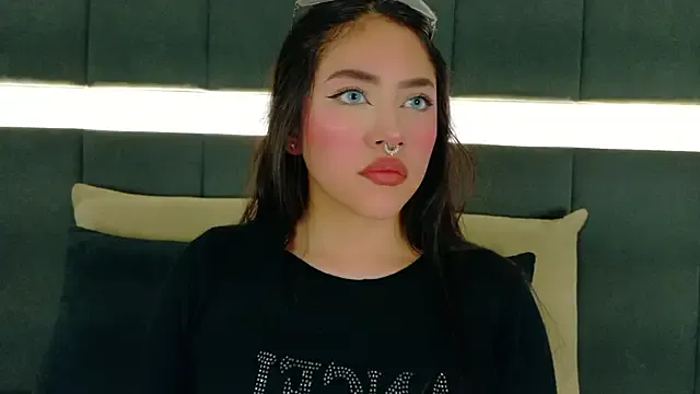 Avatar of nicolle_pierce