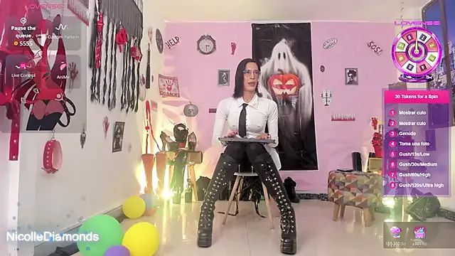 Avatar of NicolleDiamonds_cg