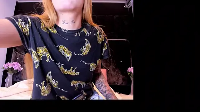 Avatar of NicolleMonroe_