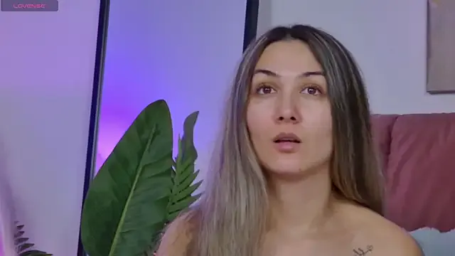 NicolLopeze — play with my kitty