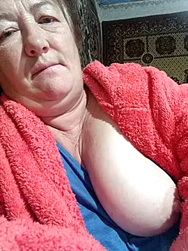 NikaLove49011 — Freechat on StripChat