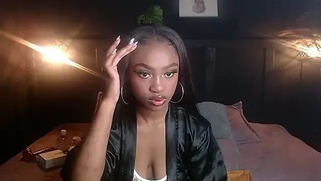 Avatar of nikkystorm1_