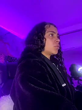 NINA_18_YEARS — Masturbate with fingers in ass 