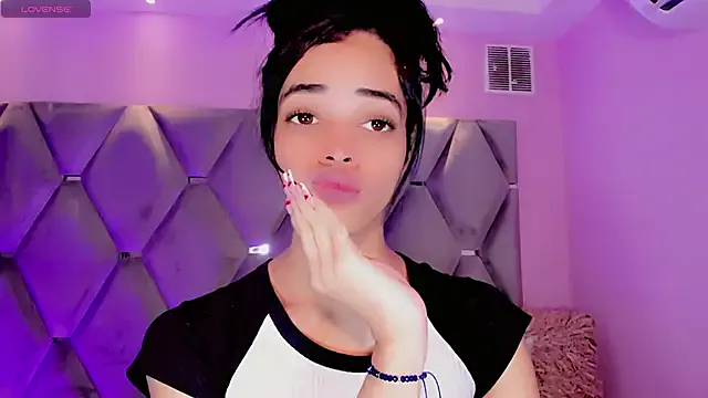 Nina_Keyli — Freechat on StripChat