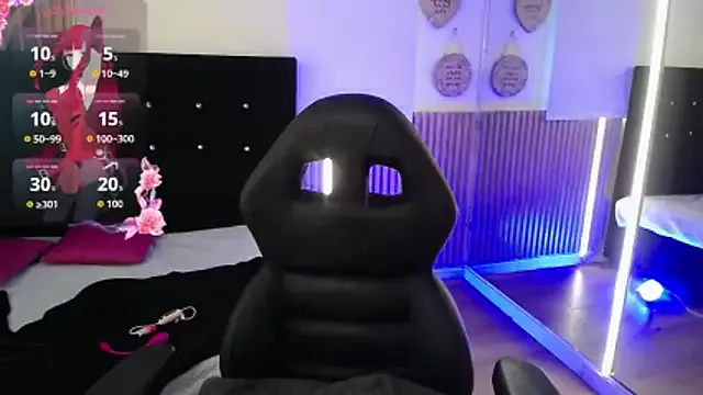 Noah_Jhonson — Flash boobs  + suck