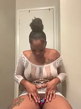 ObsessedWLyla's avatar