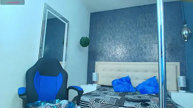 oliver__brown —  cum in public!!! 