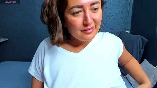 Olivia_Buckby — Fuck tits with oil