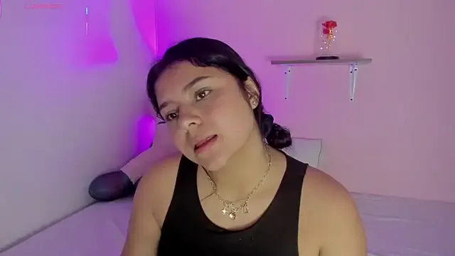 Oriana_Guzman — plug in the ass