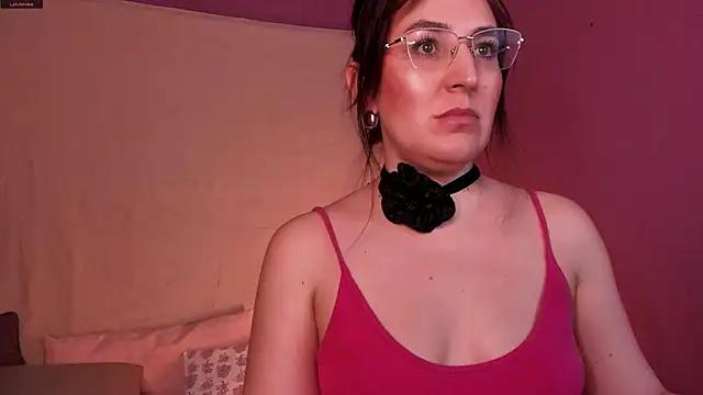 Paula_Colins from StripChat is Freechat