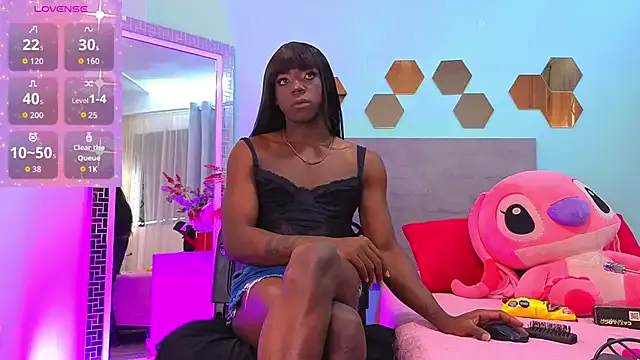 Paulina_Sodi — Hard and deep suck dildo 