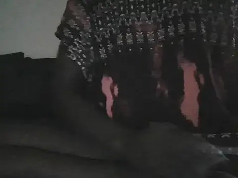 Avatar of Petite_doll20