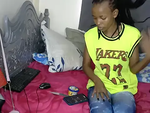 Avatar of petite_girl24