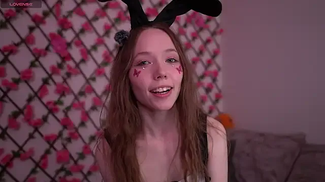 Avatar of Petite_Polly