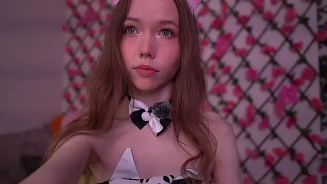 Avatar of Petite_Polly