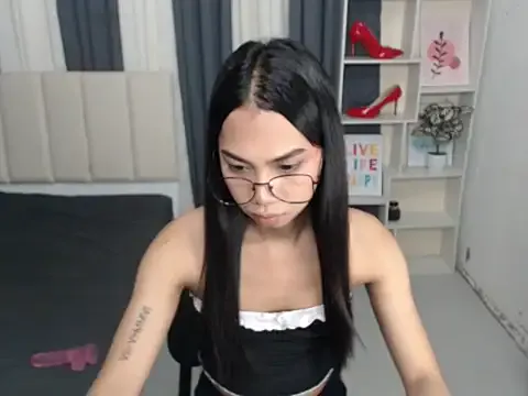 Avatar of PetiteAsianYuki