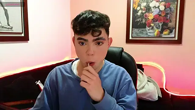 Avatar of petitegigant33