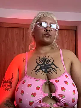 Avatar of pinkbaddie777