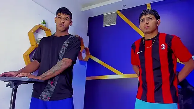 Avatar of Play_boys_Hot2